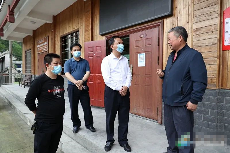 田刚调研指导万佛山镇乡村振兴工作 - 通道县人民政府