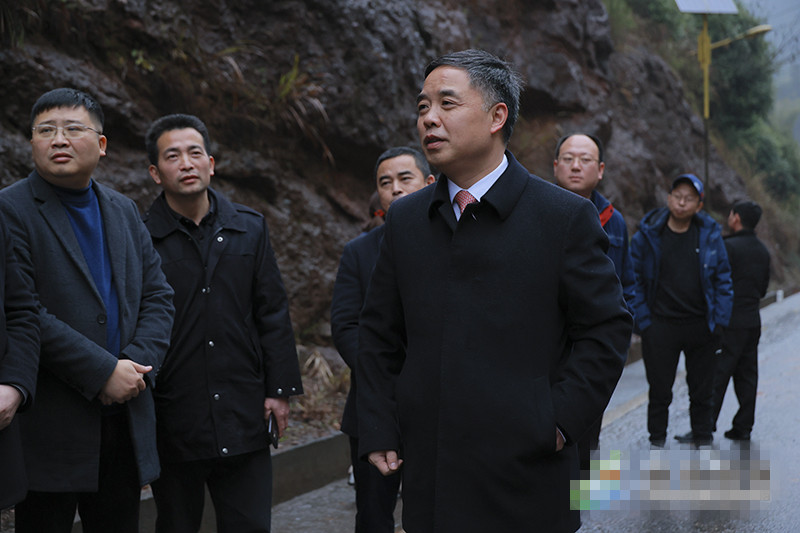 毛运鸿到通坪公路塌方隐患点现场指导工作 - 通道县人民政府