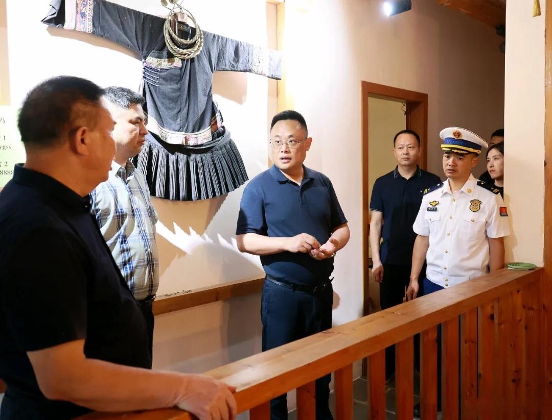 图片 图片